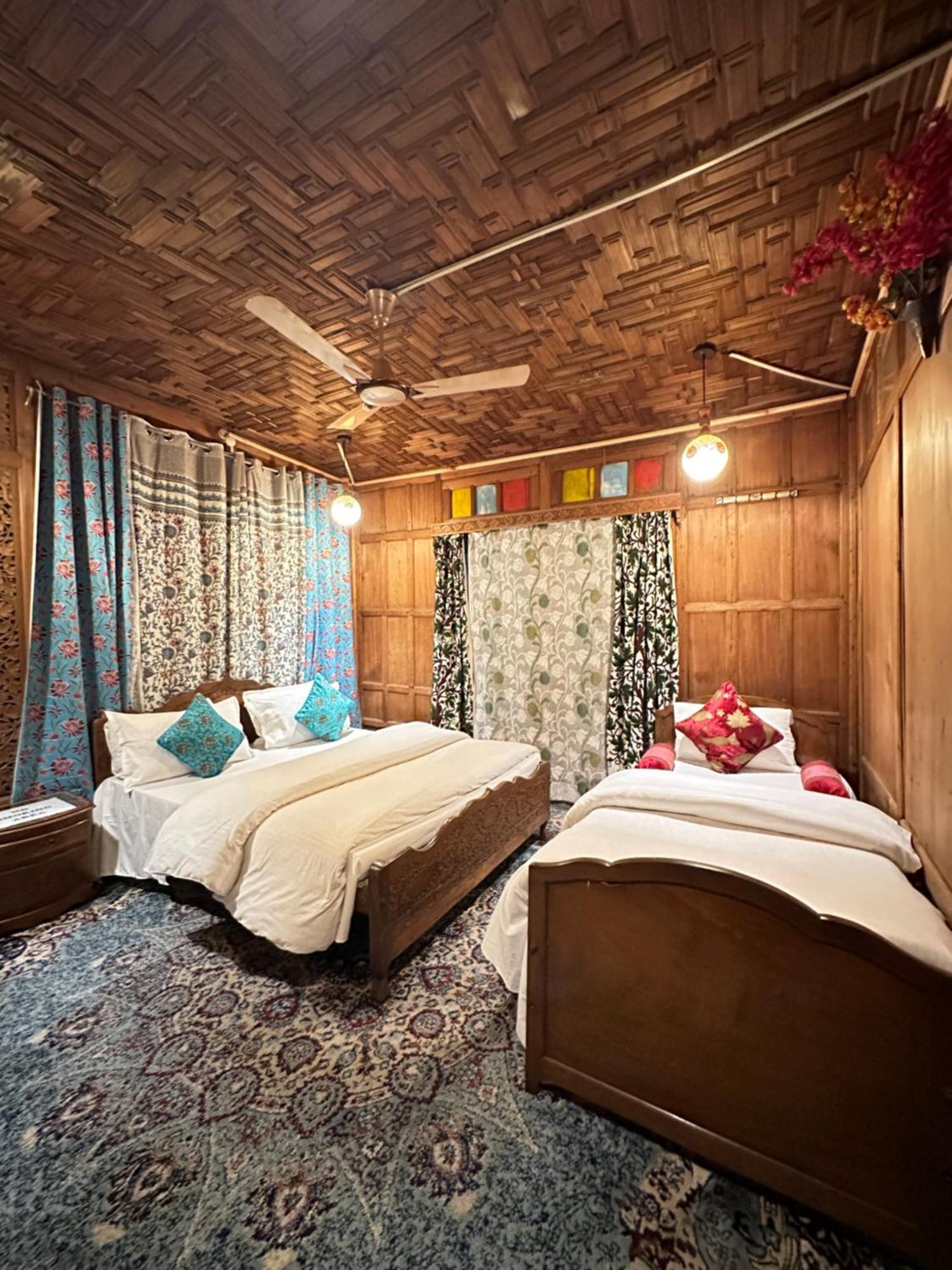 Lake Palace Group Of House Boats Srinagar  Ngoại thất bức ảnh